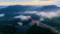 2023多彩贵州·第十六届中国原生态国际摄影大展 · 跑羊 的图集