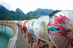 多彩贵州·第十四届中国原生态国际摄影大展 · hujibin 的图集