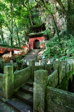 2025多彩贵州·第十八届中国原生态国际摄影大展 · 朱进 的图集