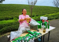 多彩贵州·第十四届中国原生态国际摄影大展 · 黔灵祝君（韩介明） 的图集