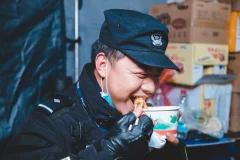 《一份爱心饺 温暖一座城》