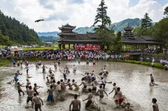 多彩贵州·第十四届中国原生态国际摄影大展 · 七星漂 的图集