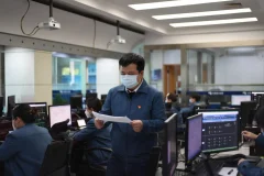 《电网调度人  坚守战疫情》