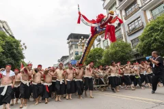 多彩贵州·第十四届中国原生态国际摄影大展 · 潇洒玩玩 的图集