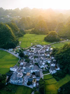 2023多彩贵州·第十六届中国原生态国际摄影大展 · 纯纯 的图集