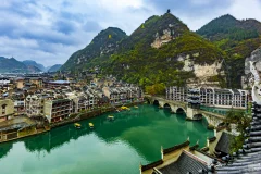 2023多彩贵州·第十六届中国原生态国际摄影大展 · 艺圃花匠 的图集