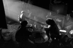 《即将消失的背影——彝人》