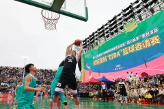 ​2024多彩贵州·第十七届中国原生态国际摄影大展 · 挺拳而立 的图集