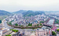 多彩贵州·第十四届中国原生态国际摄影大展 · 冷雨飘扬 的图集