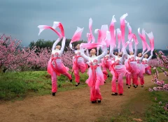 多彩贵州·第十四届中国原生态国际摄影大展 · 天涯客 的图集