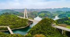 2023多彩贵州·第十六届中国原生态国际摄影大展 · 一直往南方开 的图集