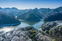 第十五届多彩贵州·中国原生态国际摄影大展·”空中瞰贵州”主题征稿 · 光影之旅 的图集