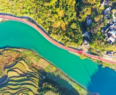 第十五届多彩贵州·中国原生态国际摄影大展·”空中瞰贵州”主题征稿 · 大庄的汉子 的图集