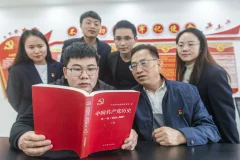 多彩贵州·第十四届中国原生态国际摄影大展 · 亮川汉子 的图集