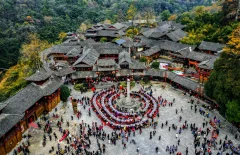 多彩贵州·第十四届中国原生态国际摄影大展 · 不倒翁 的图集