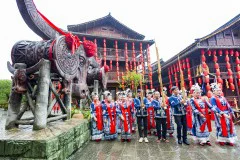 多彩贵州·第十四届中国原生态国际摄影大展 · 朱进 的图集