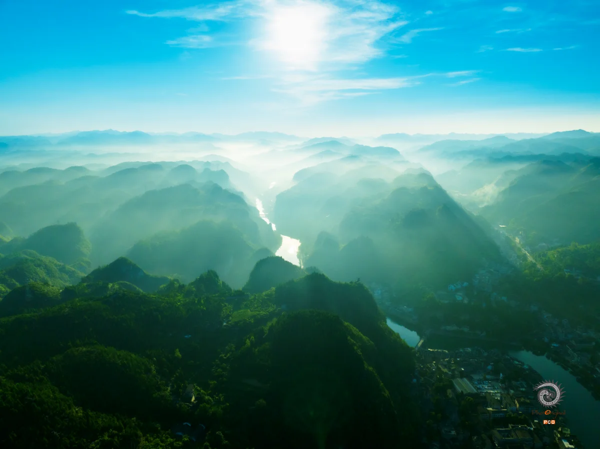 2025多彩贵州·第十八届中国原生态国际摄影大展 · 燕如画 的图集