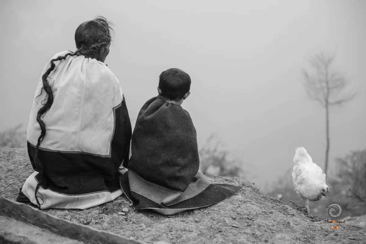 《即将消失的背影——彝人》