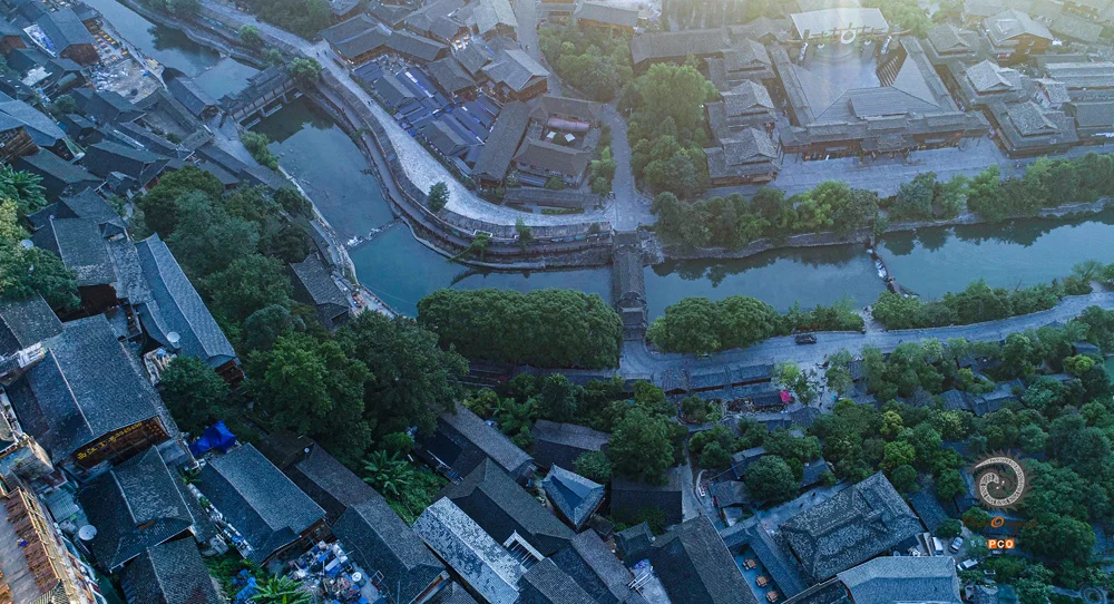 2023多彩贵州·第十六届中国原生态国际摄影大展 · 独立寒秋 的图集
