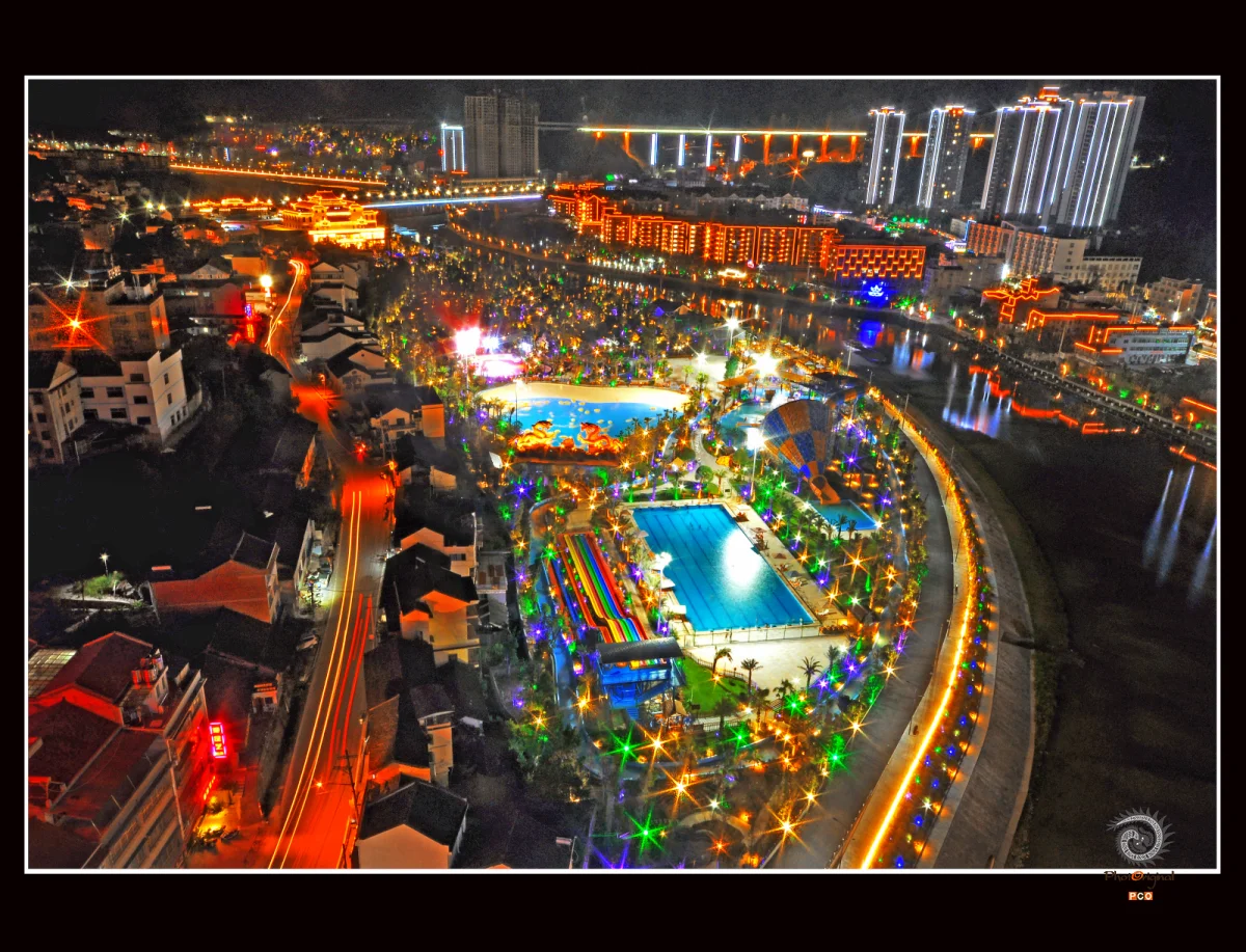 《石阡古温泉夜景》