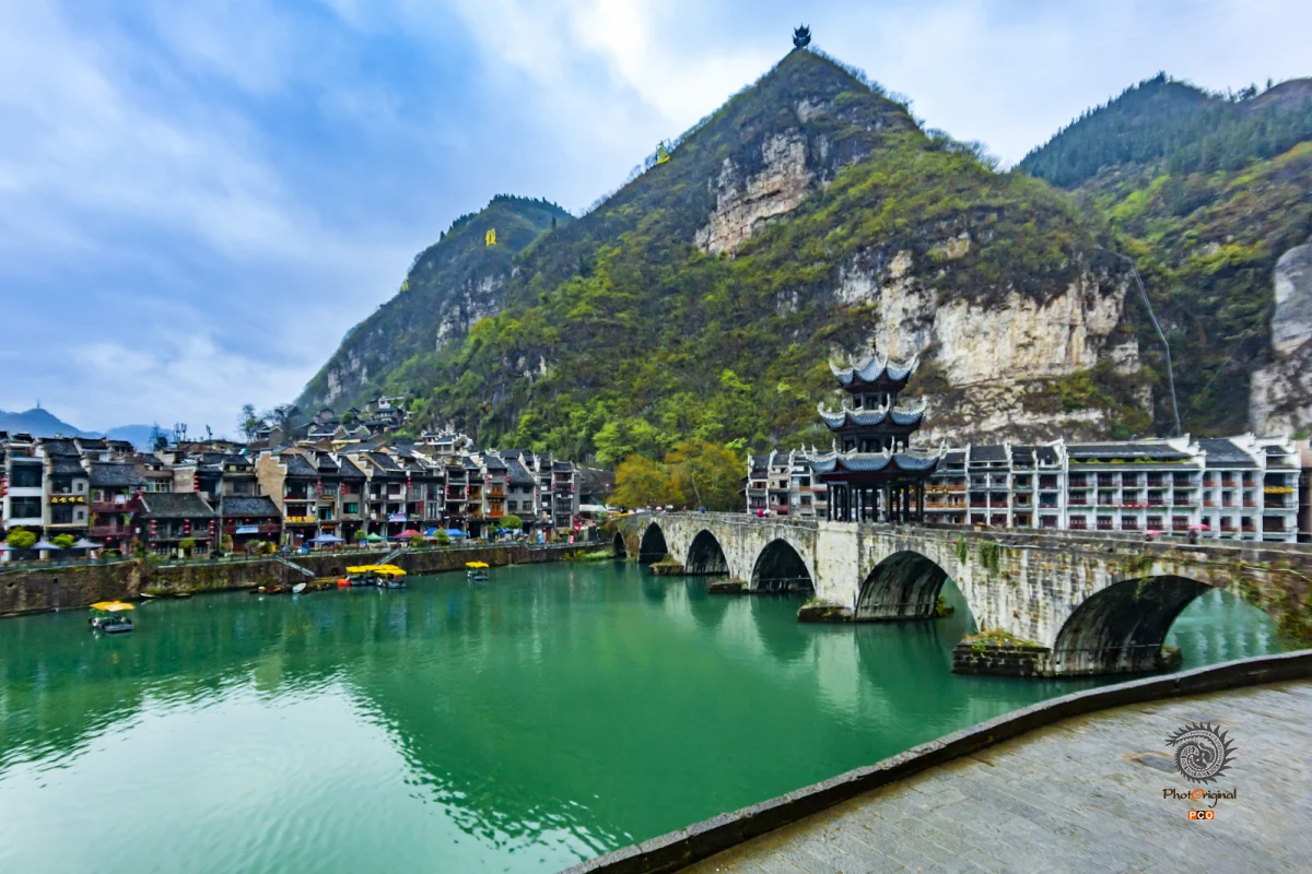 2023多彩贵州·第十六届中国原生态国际摄影大展 · 艺圃花匠 的图集