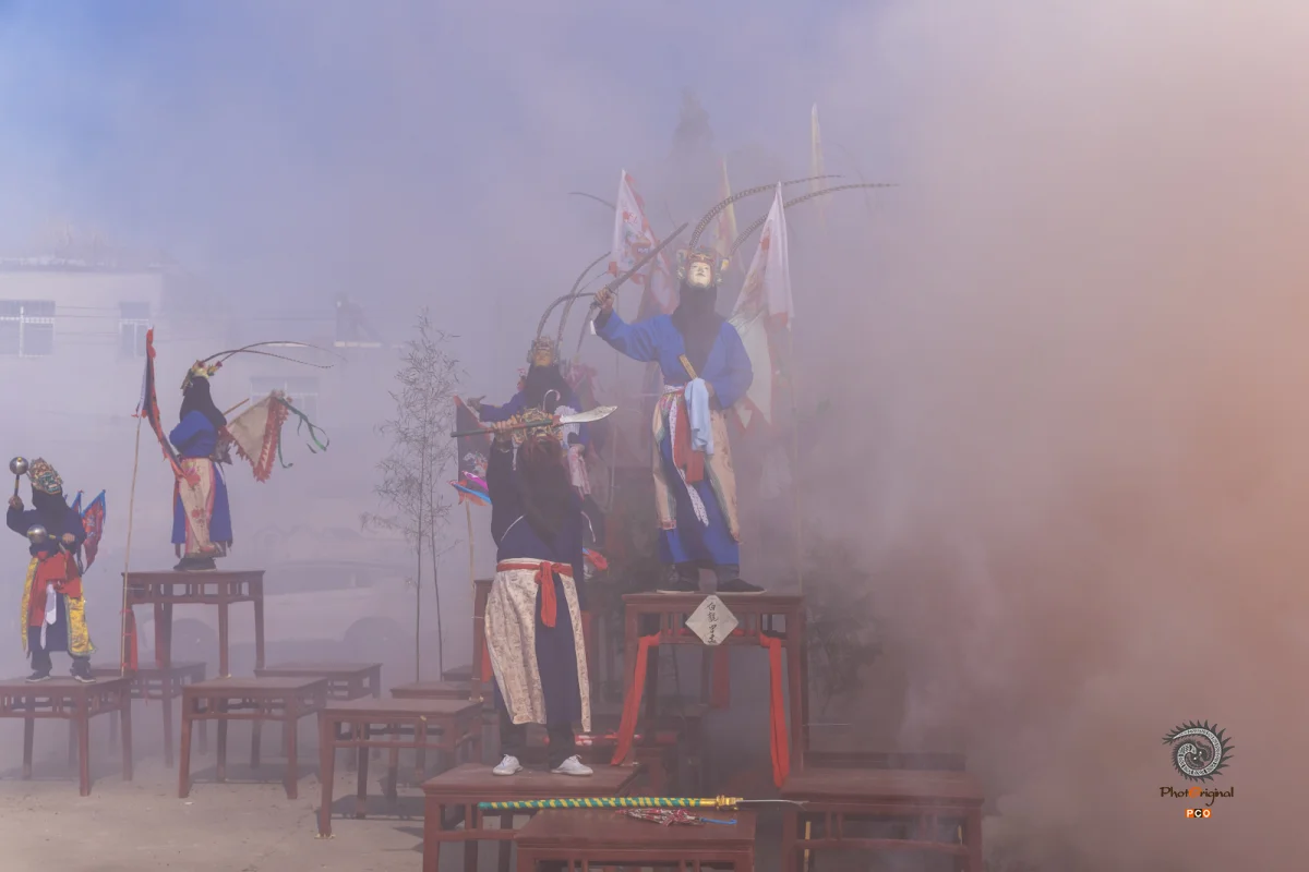 2025多彩贵州·第十八届中国原生态国际摄影大展 · 微尘 的图集