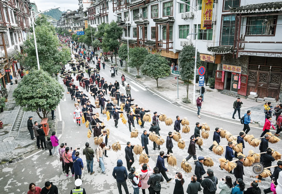 多彩贵州·第十四届中国原生态国际摄影大展 · 神州影者 的图集