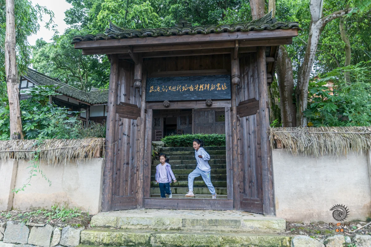 多彩贵州·第十四届中国原生态国际摄影大展 · 无影客 的图集
