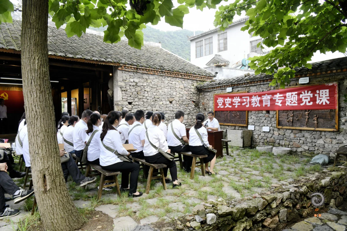 多彩贵州·第十四届中国原生态国际摄影大展 · 这方玩石 的图集