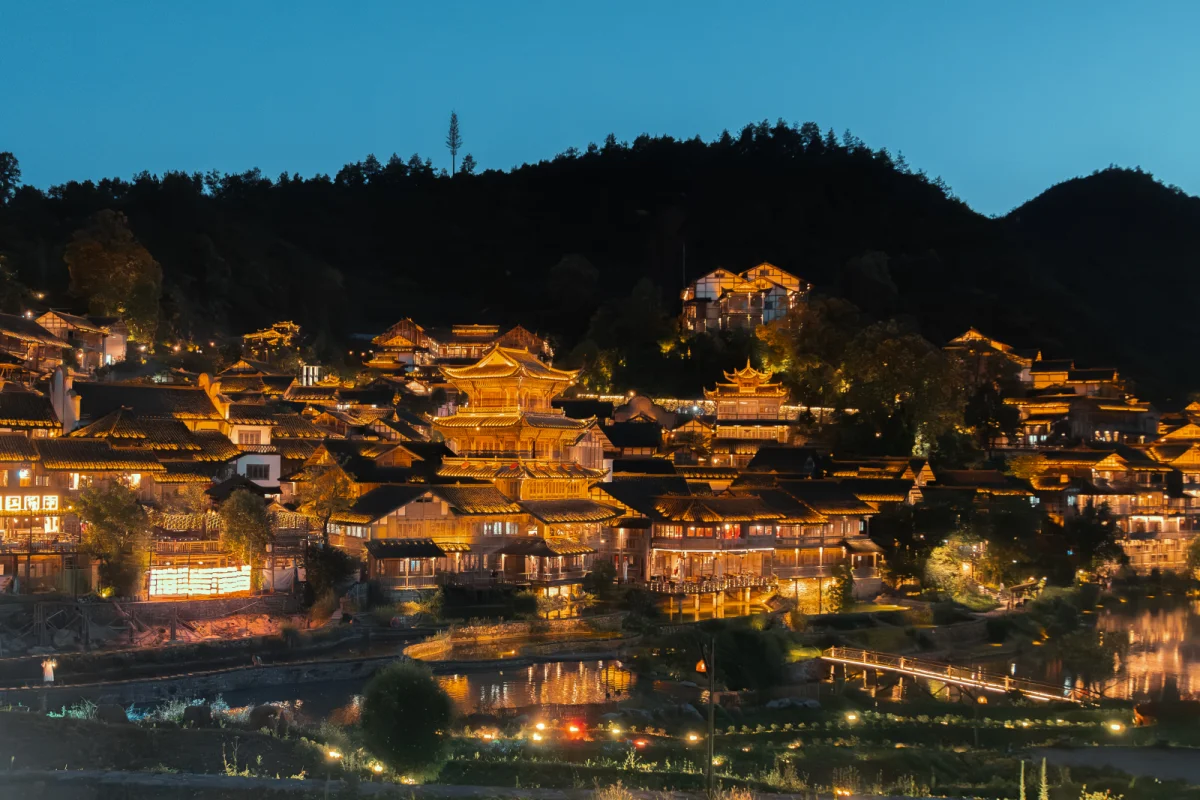 遵义·播州 乌江寨夜色全景